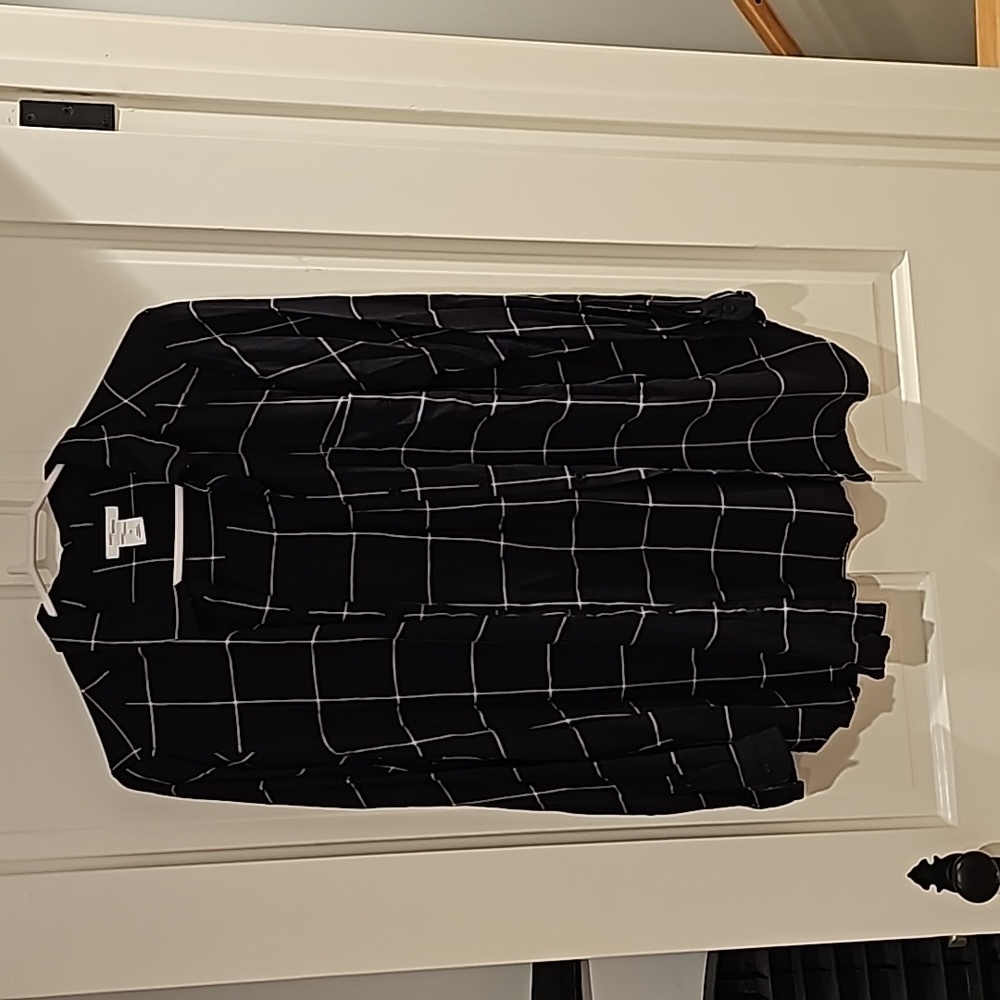 Daily Ritual, Black and white Shirt, Size L
